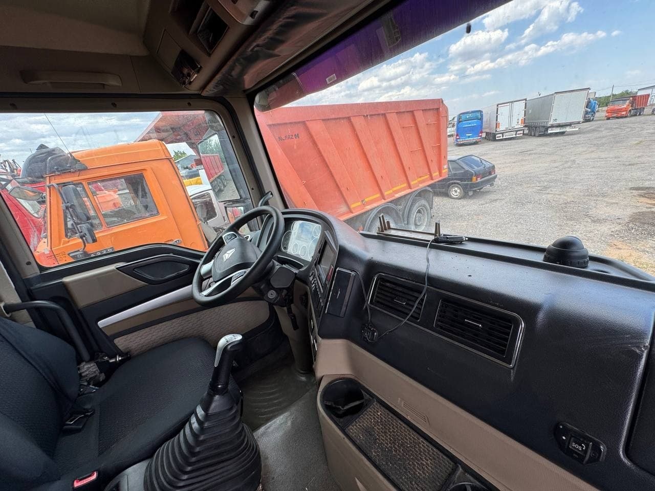 Howo T5G 8x4 Самосвал - 6