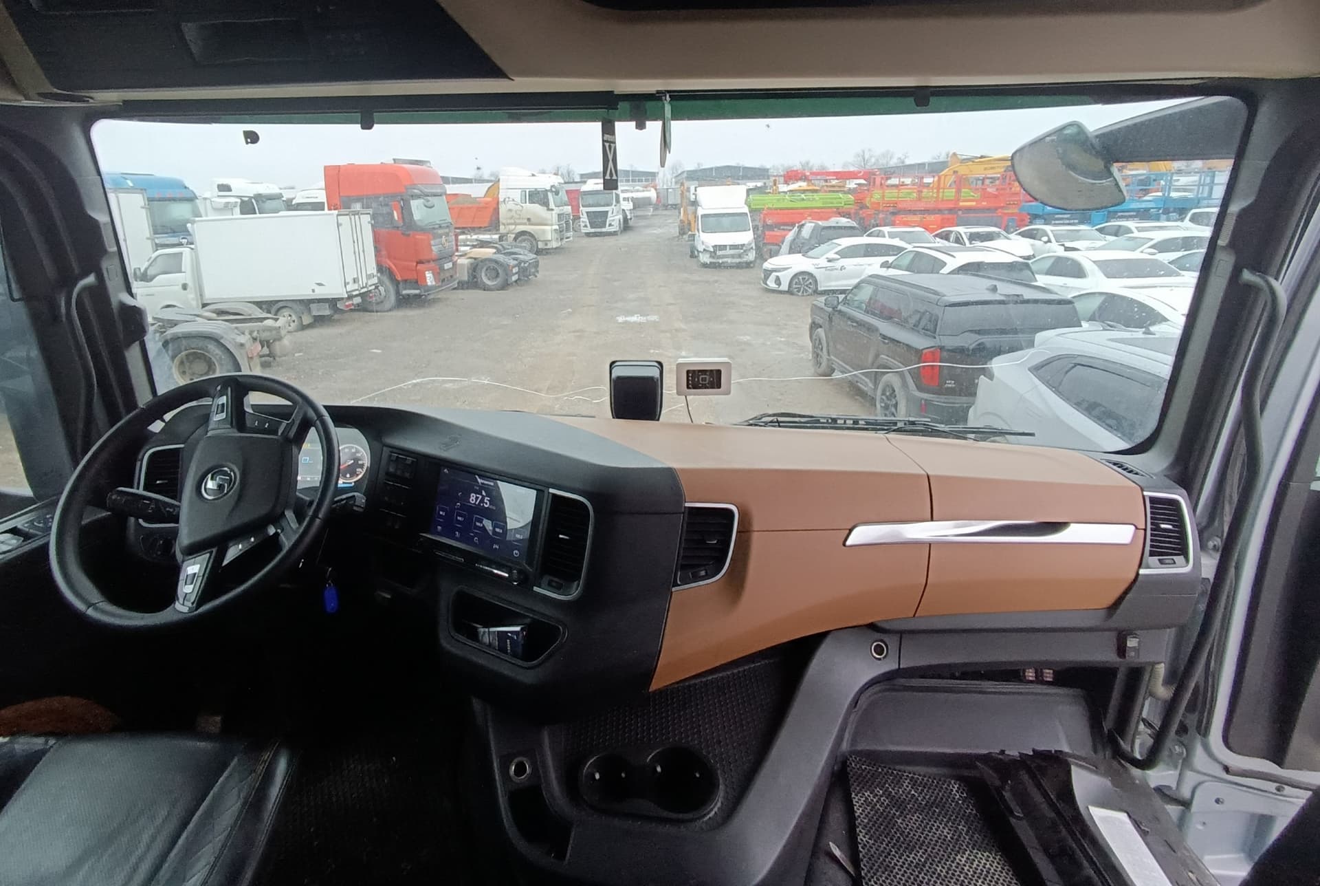 Shacman (Shaanxi) SX* 4x2 Седельный тягач - 5