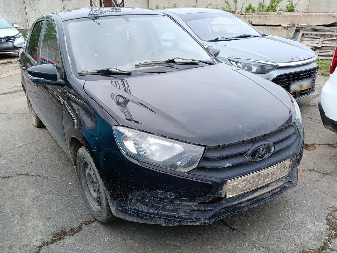 Lada Granta лифтбек - 2