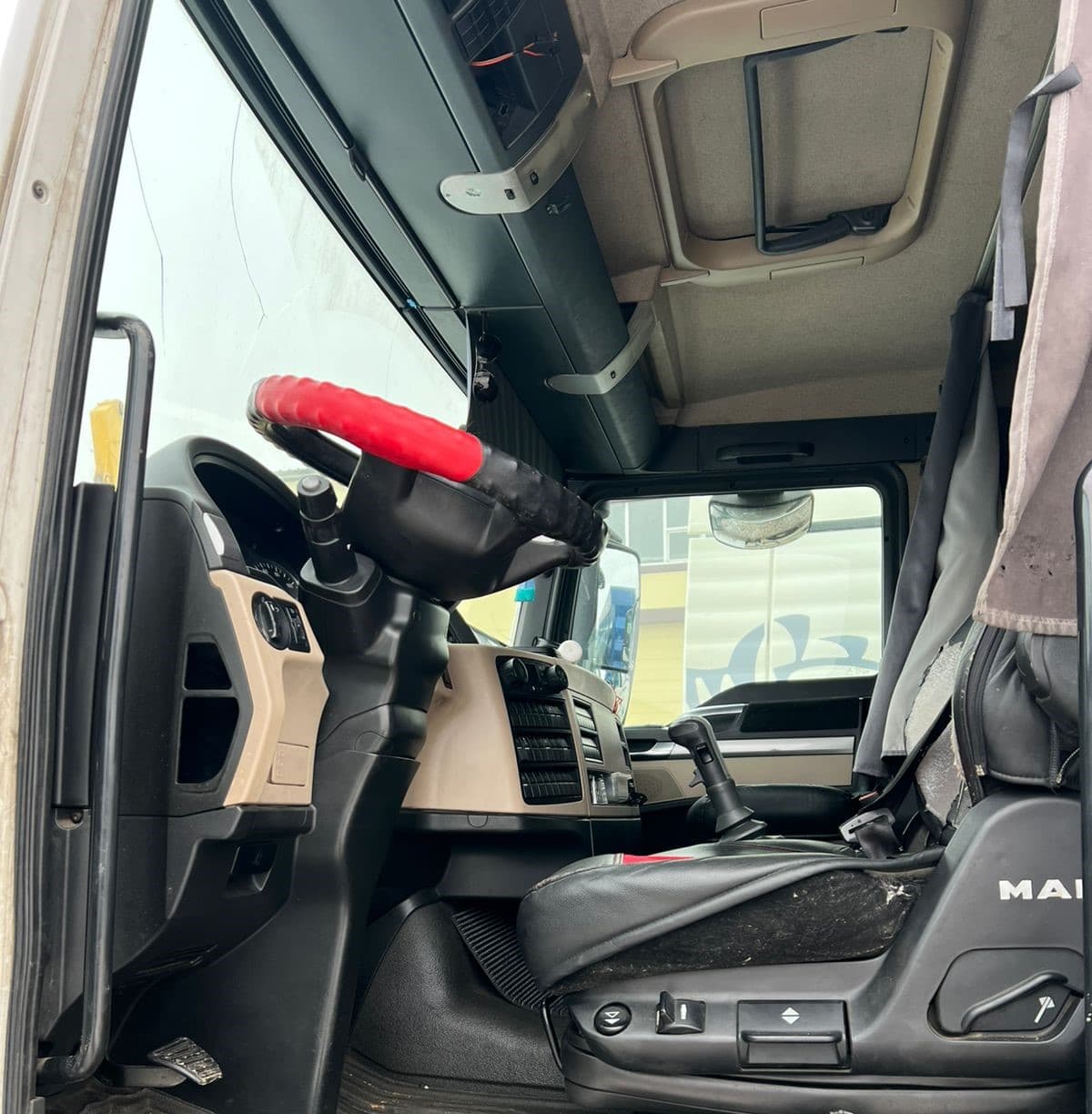 MAN TGX 4X2 Седельный тягач - 4