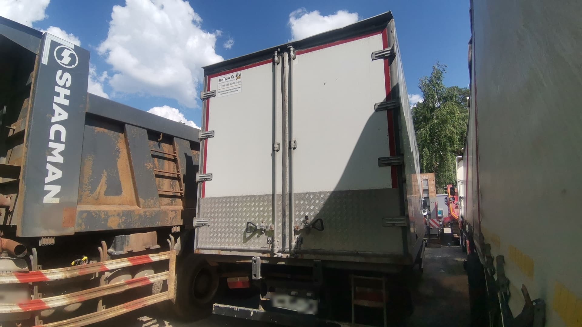 Dongfeng C120* 4x2 Изотермический/рефрижератор - 3