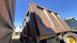 Завод Спецмаш SM02* на шасси Ural 6370 6x6 Самосвал - 4