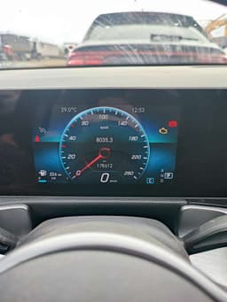 Mercedes-Benz GLB - 7