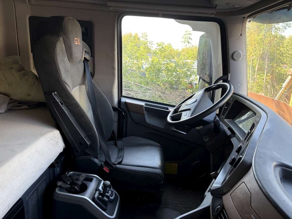 Dongfeng DFH 4x2 Седельный тягач - 5