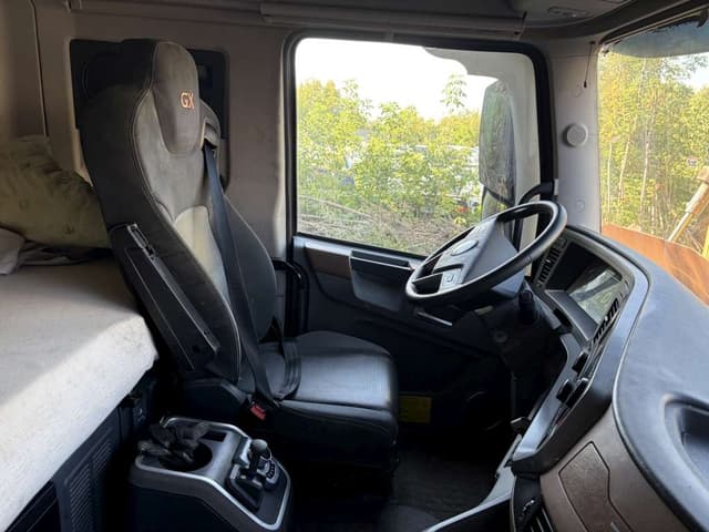 Dongfeng DFH 4x2 Седельный тягач - 5