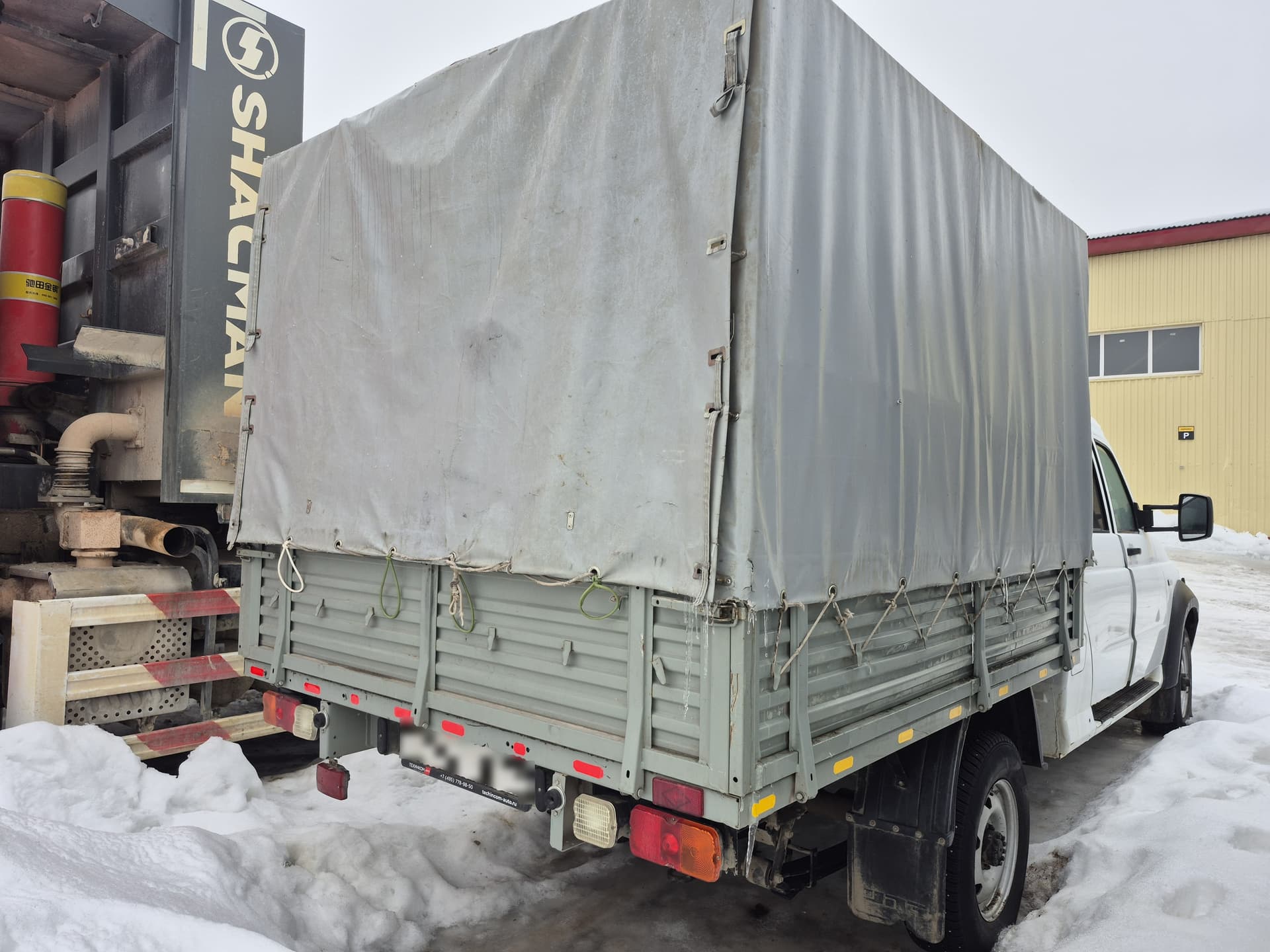UAZ Profi - 3