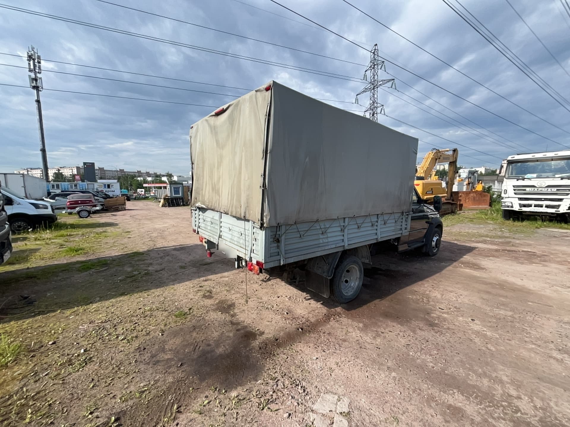 UAZ Profi - 3