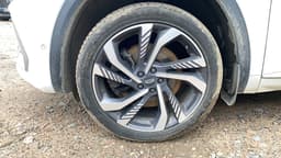 Geely Monjaro - 8