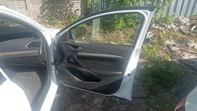 Lada Vesta седан - 7