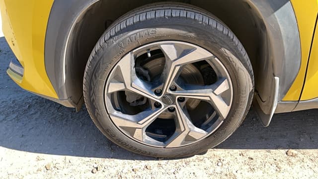 Geely Atlas - 10