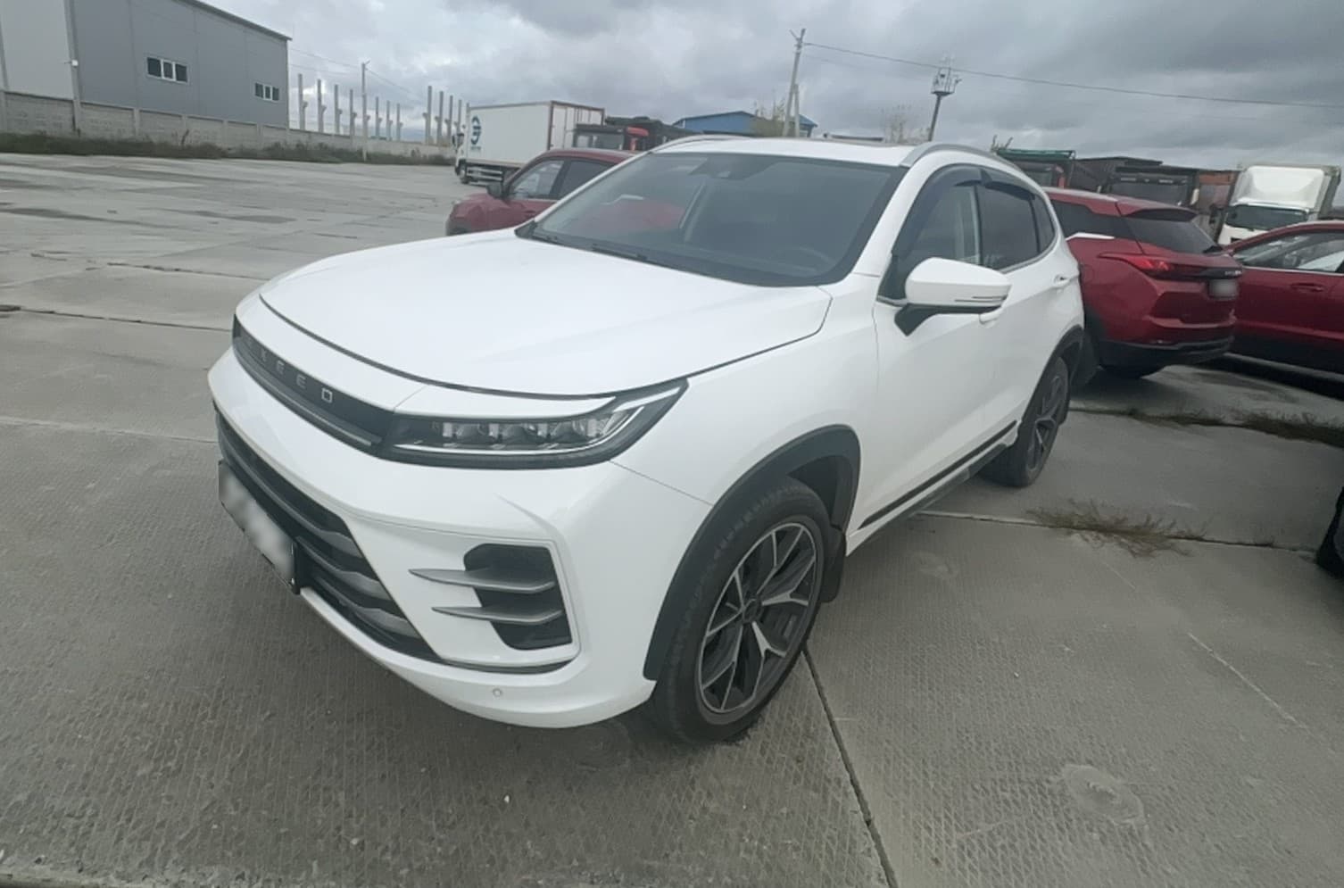 Exeed LX - 1