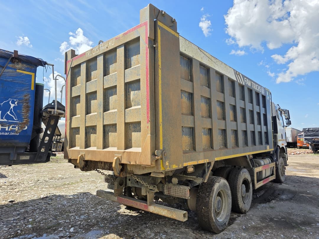FAW J6* 6x4 Самосвал - 3
