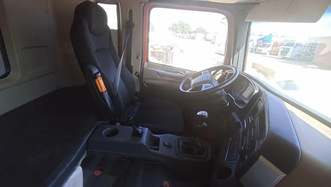 Jac N410 8x4 Самосвал - 5