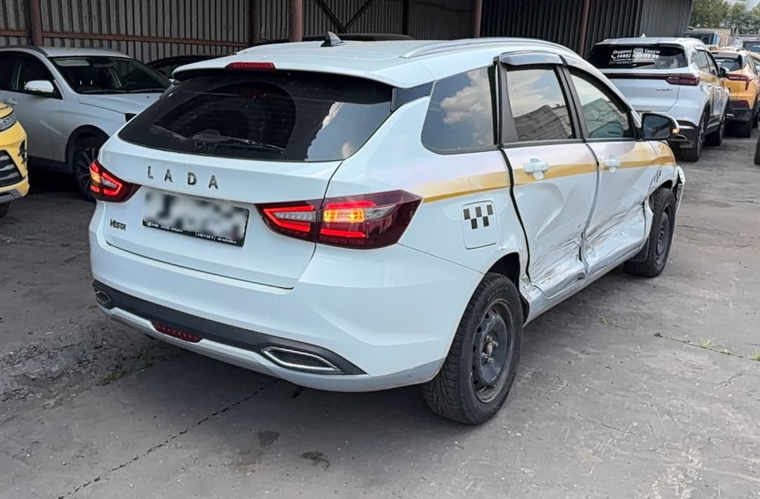 Lada Vesta SW - 3