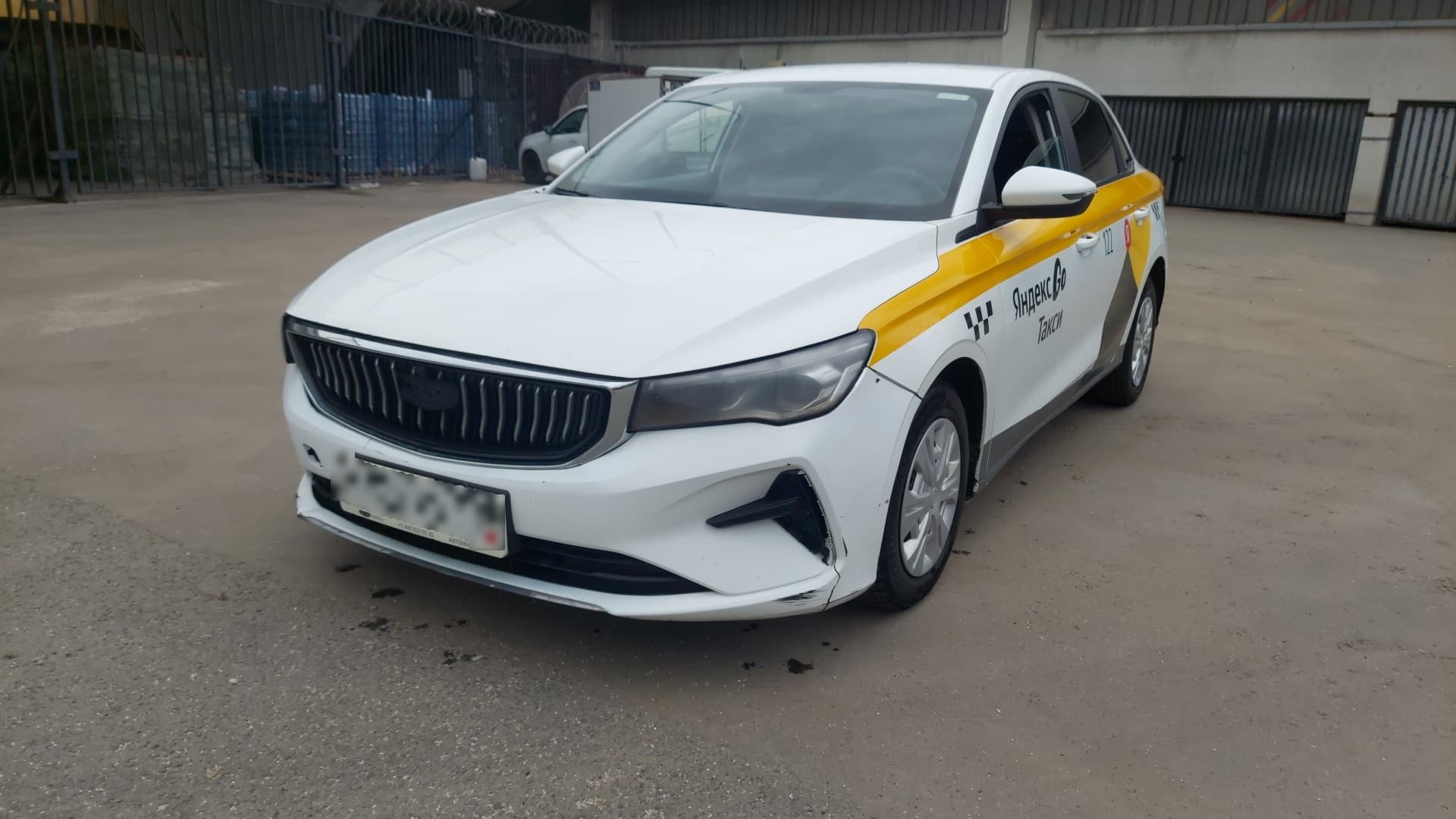 Geely EMGRAND - 1