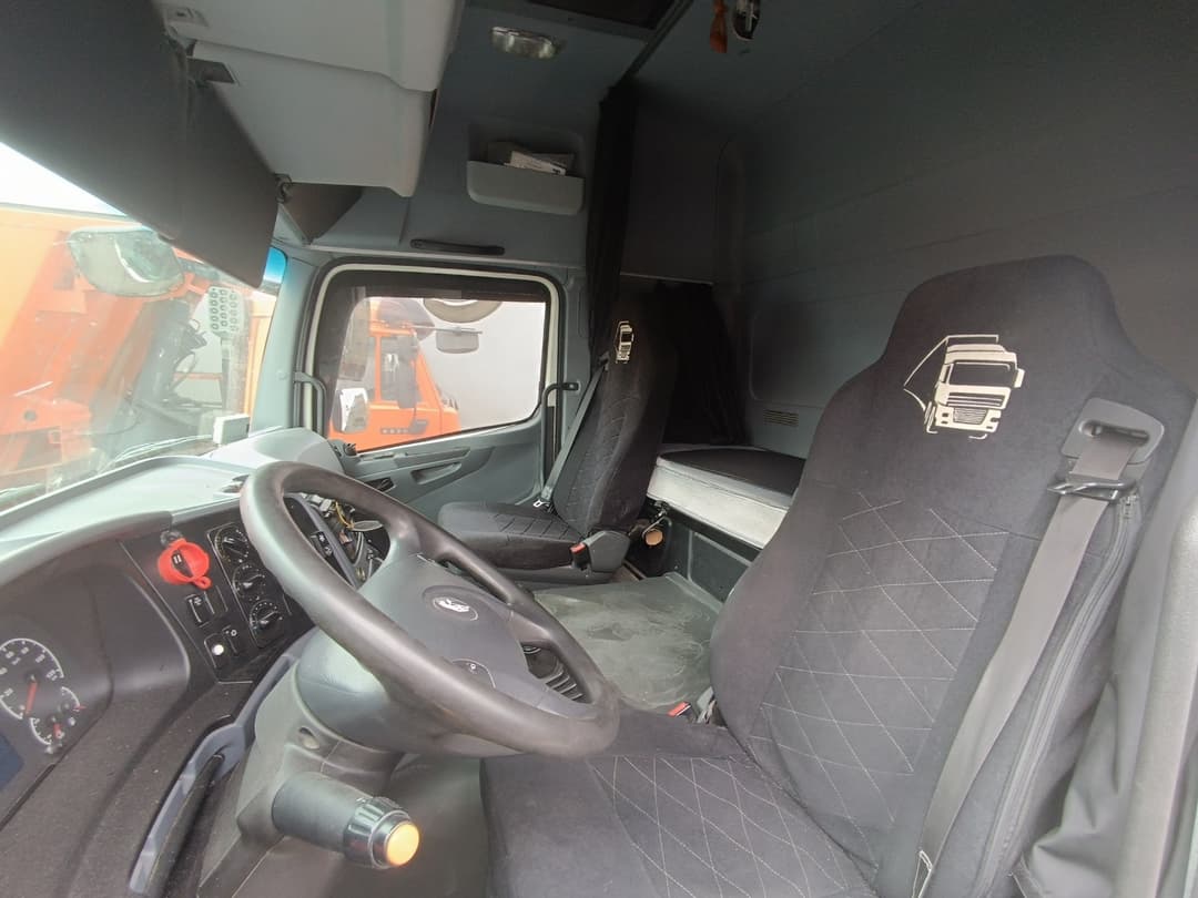 Камаз 5490 4x2 Седельный тягач - 6