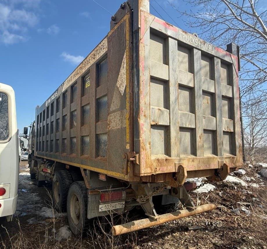 FAW CA 3310 8x4 Самосвал - 4