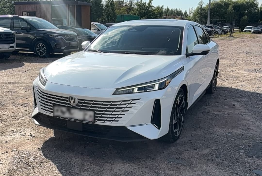 Changan Lamore - 1