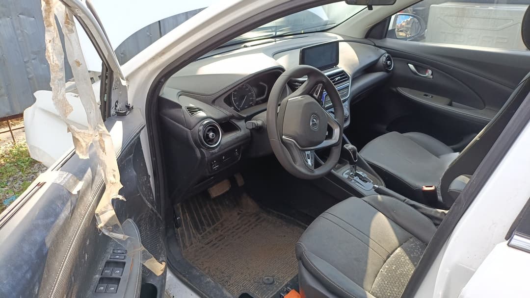 Changan Alsvin - 6