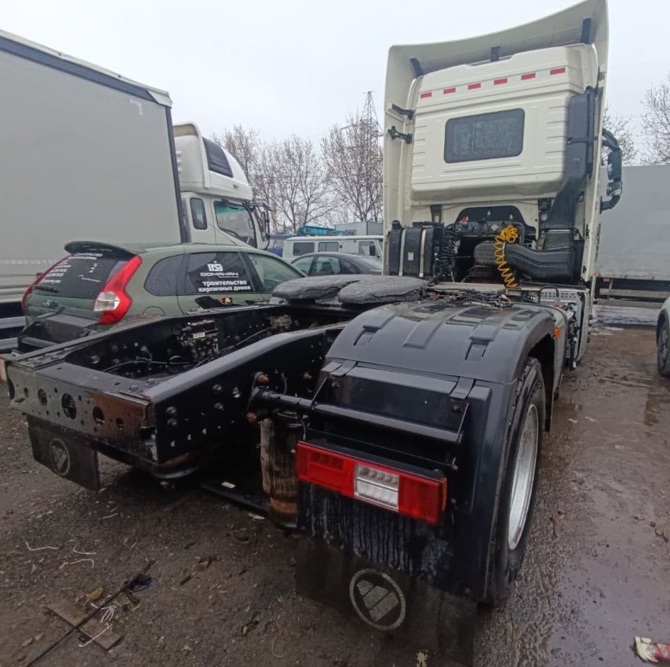 Foton AUMAN 4x2 Седельный тягач - 3
