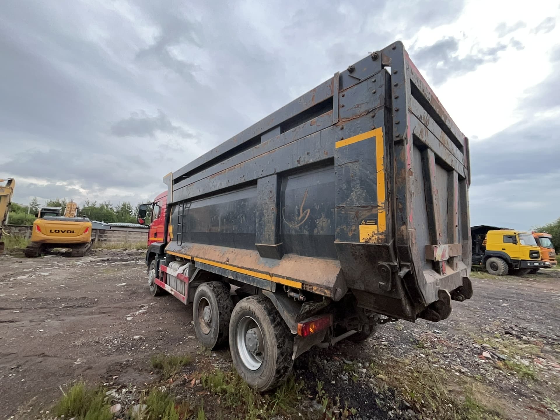 Howo T5G 6x4 Самосвал - 4