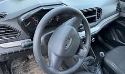Lada Vesta седан - 4