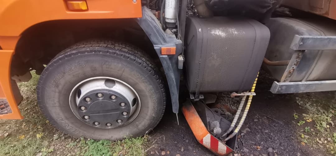 Ряжский Авторемонтный Завод МК-4534 на шасси КамАЗ 6520 6x4 КДМ - 9
