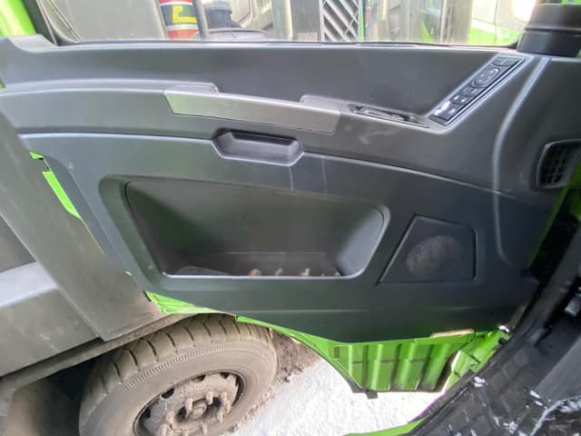 Shacman (Shaanxi) SX* 8x4 Самосвал - 8