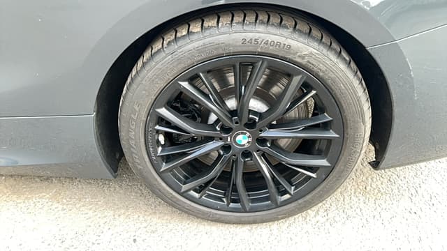 BMW 8 серия Coupe - 10