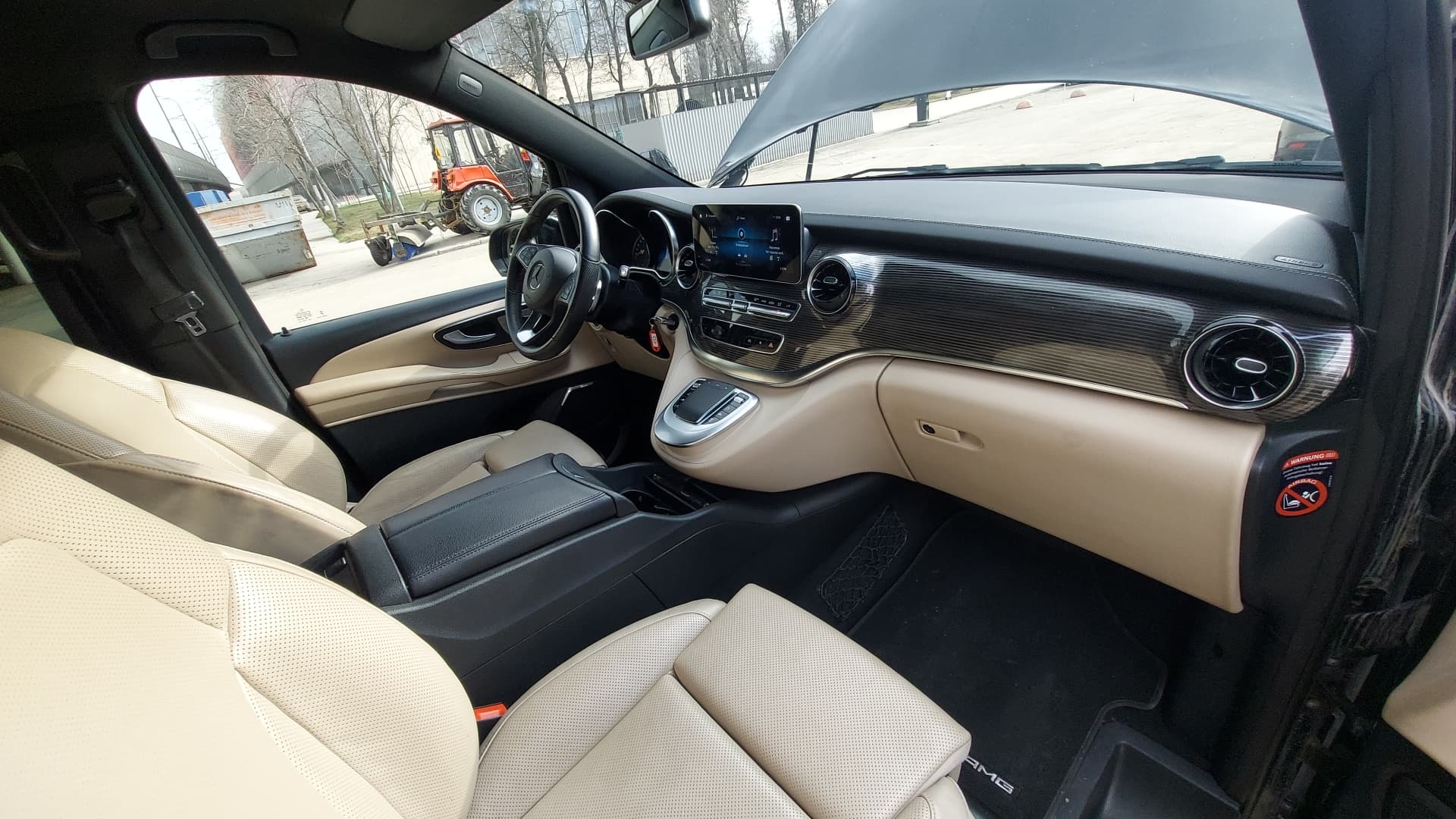 Mercedes-Benz V - 6