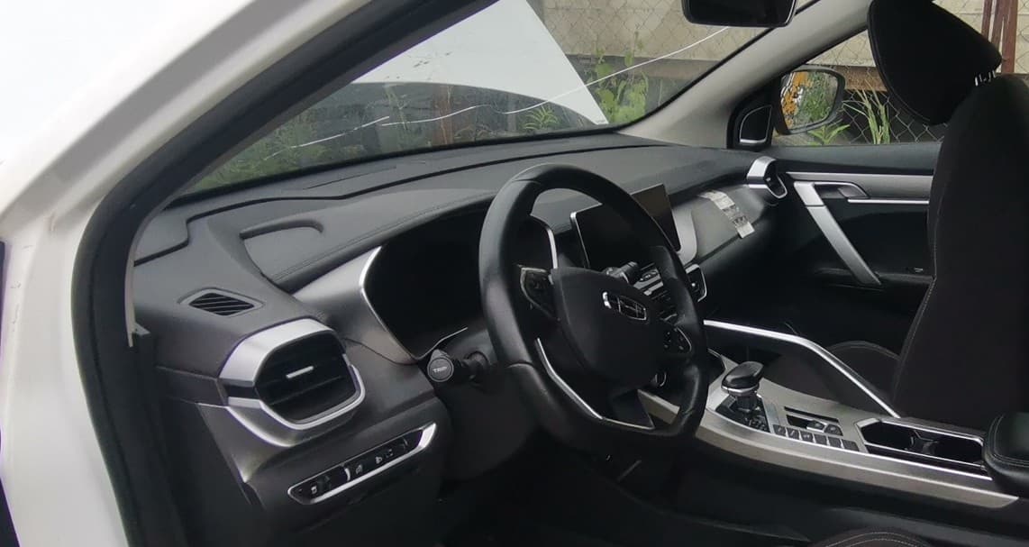 Geely Coolray - 5