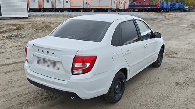 Lada Granta седан - 3