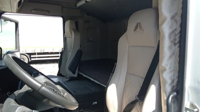 Sitrak C7H 4x2 Седельный тягач - 6