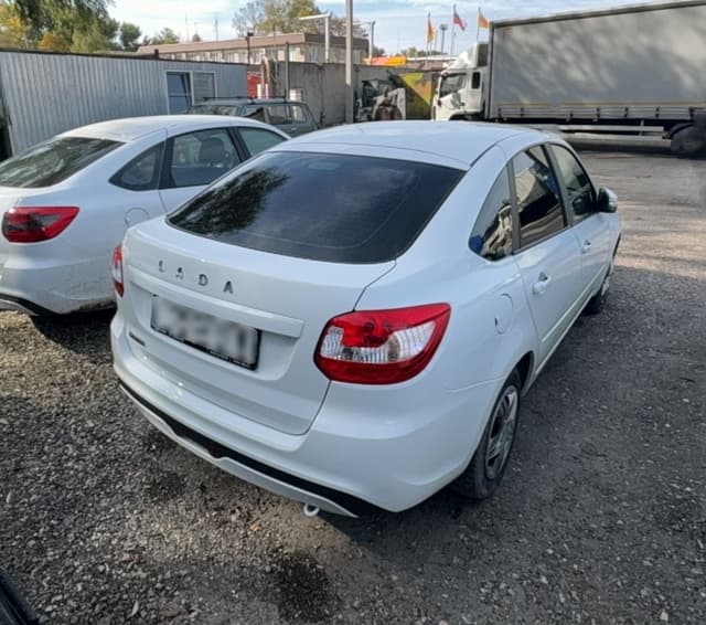 Lada Granta лифтбек - 3