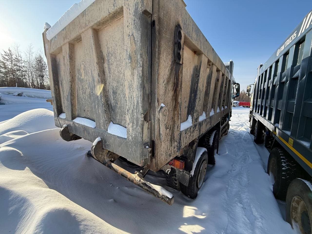 Shacman (Shaanxi) SX* 6x6 Самосвал - 3