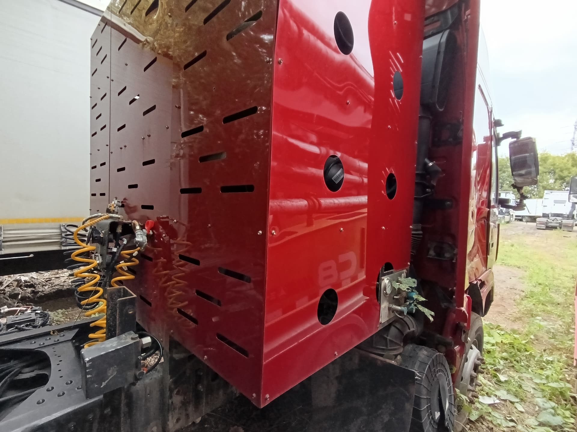 Dayun CGC4250 6x4 Седельный тягач - 3