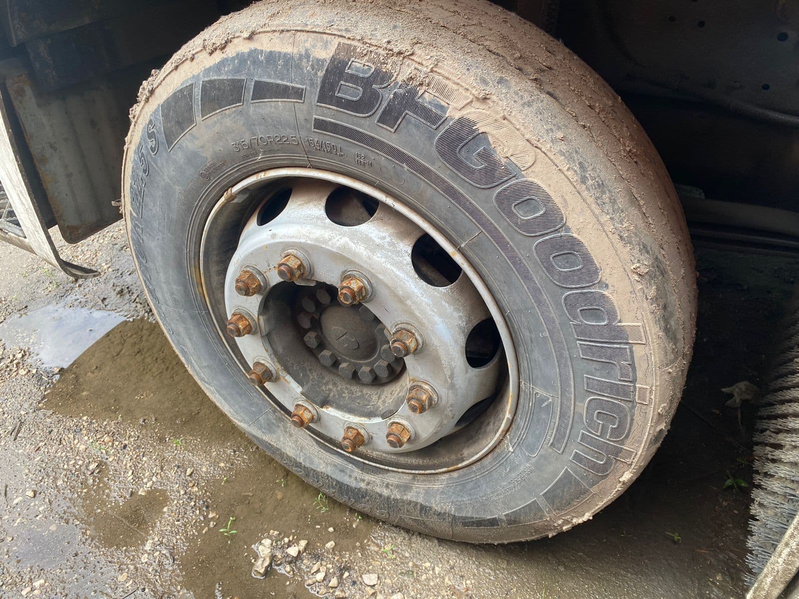 Камаз M1840 4x2 Седельный тягач - 4
