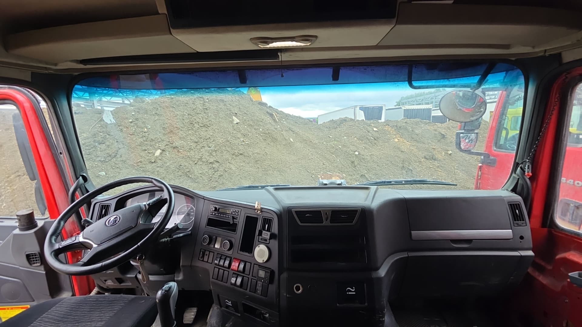 Shacman (Shaanxi) SX* 8x4 Самосвал - 5