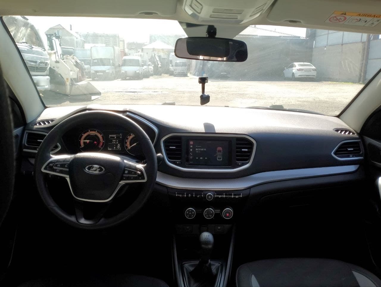Lada Vesta седан - 5