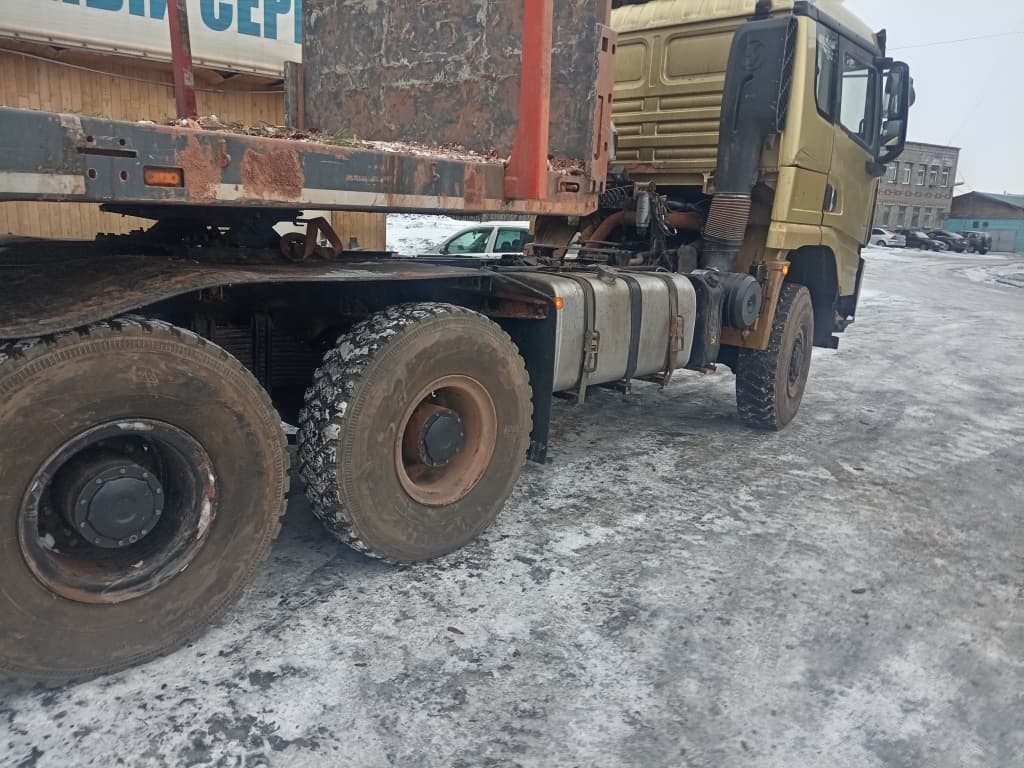 Shacman (Shaanxi) SX* 6x6 Седельный тягач - 3