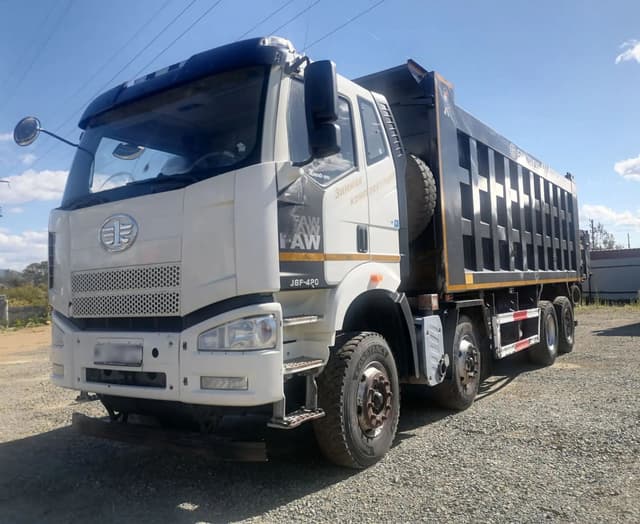 FAW CA 3310 8x4 Самосвал - 1