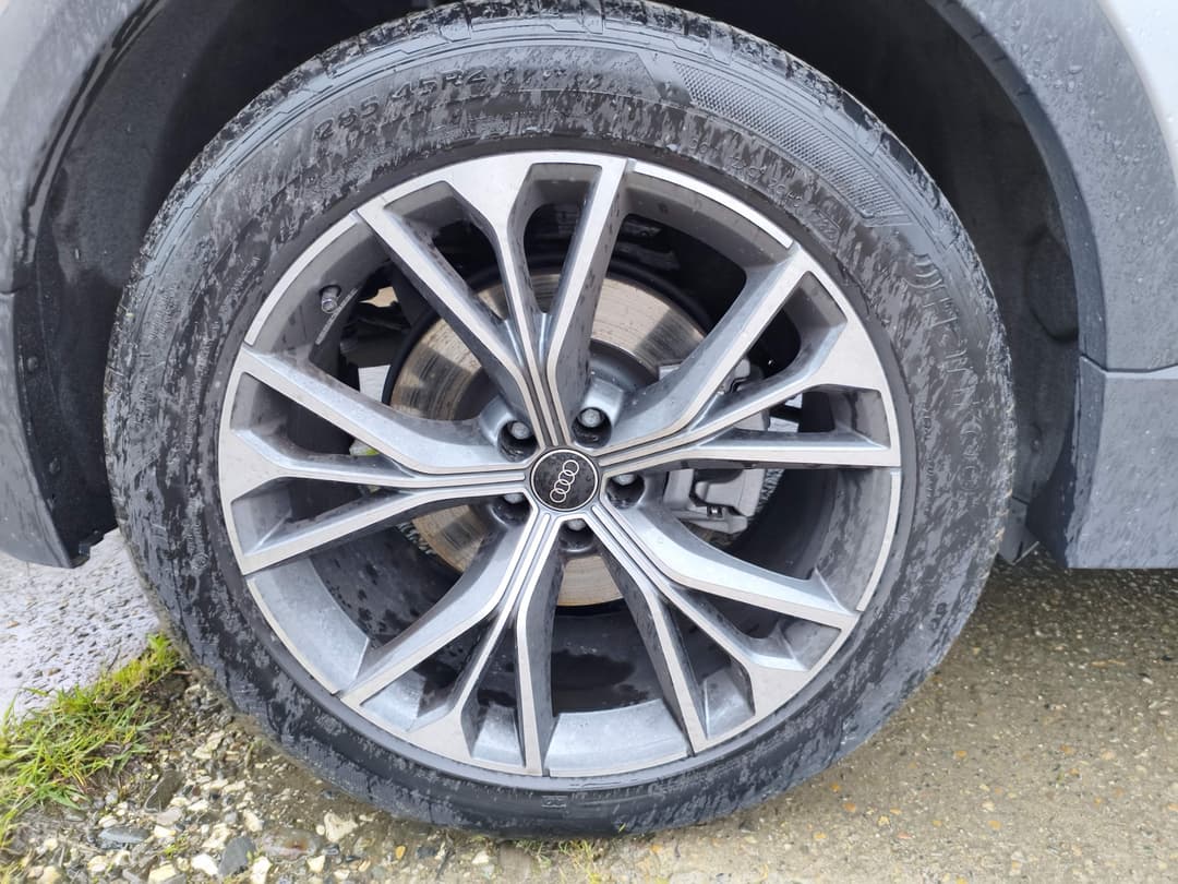 Audi Q8 - 9