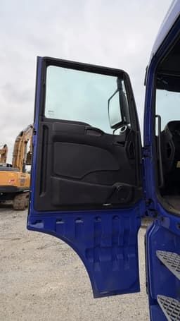 Sitrak C7H 4x2 Седельный тягач - 8