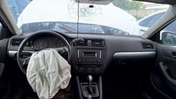 Volkswagen Jetta - 5