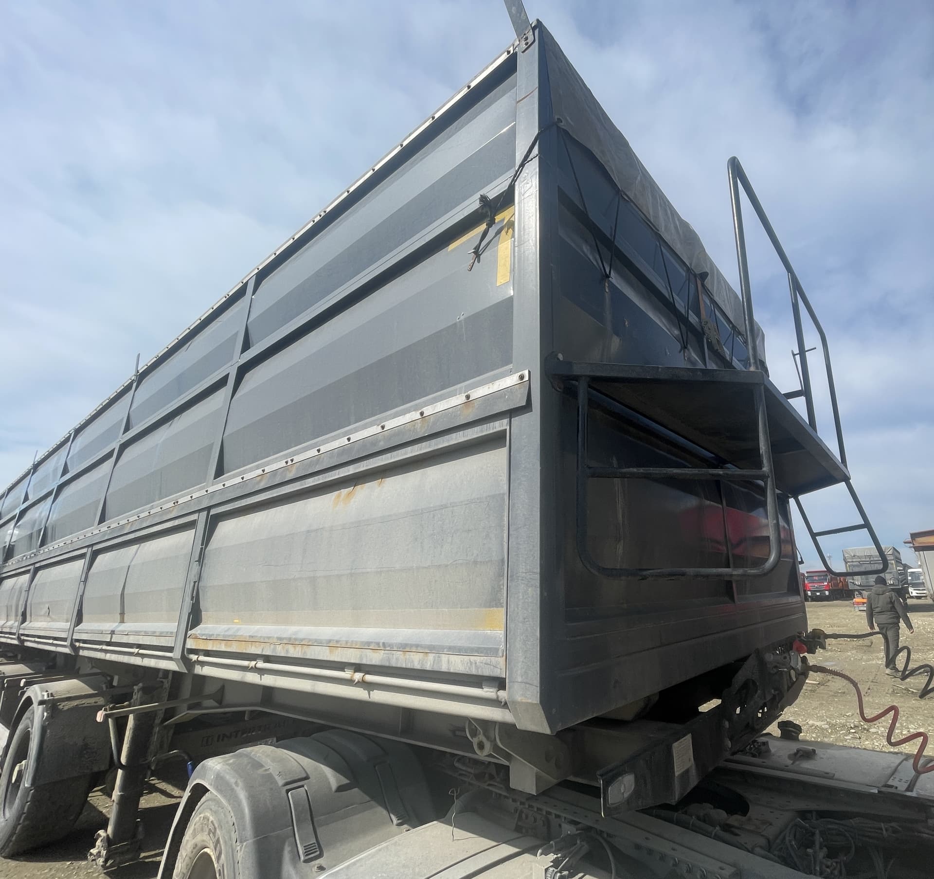 Пк Интерприцеп 8533* Полуприцеп зерновоз - 2