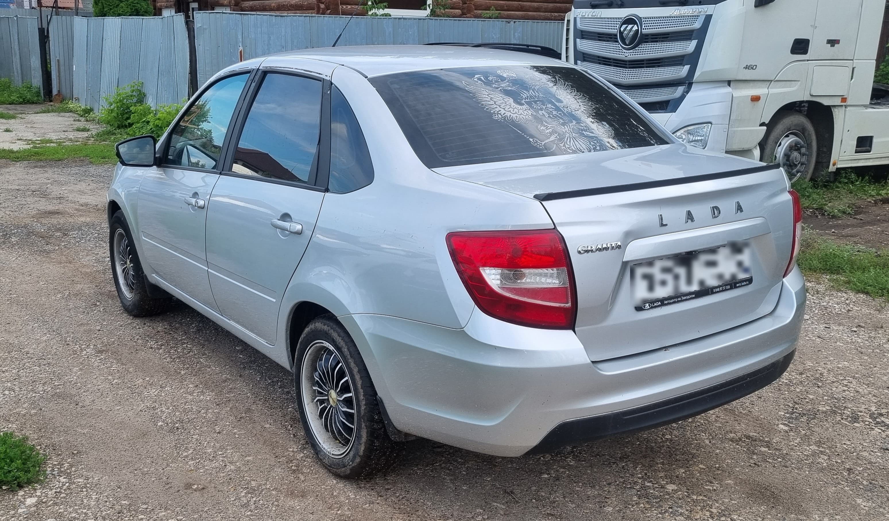Lada Granta седан - 4