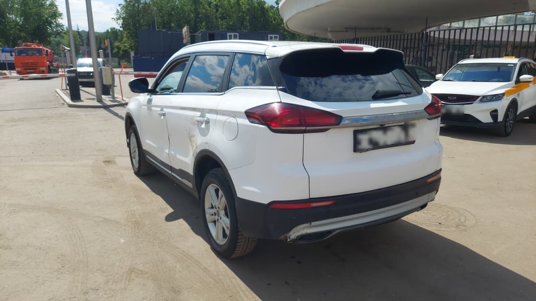 Geely Atlas Pro - 4
