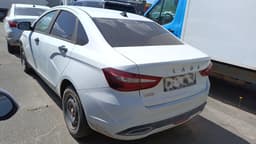 Lada Vesta седан - 4