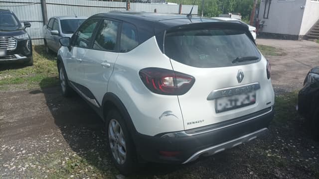 Renault Kaptur - 4