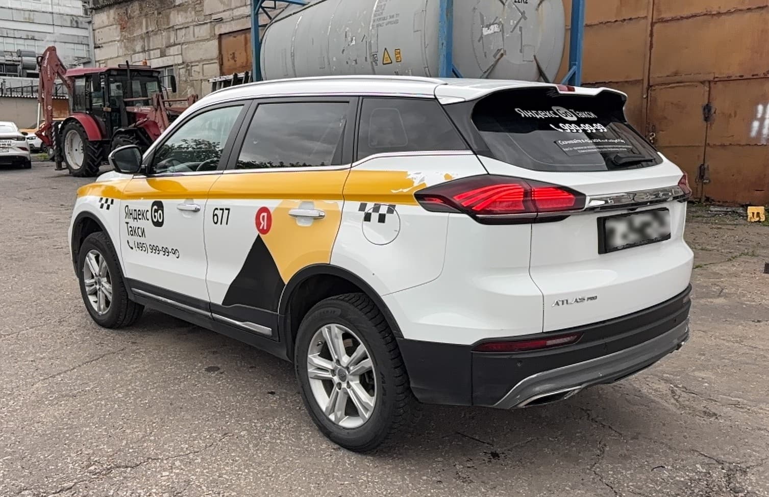 Geely Atlas Pro - 4